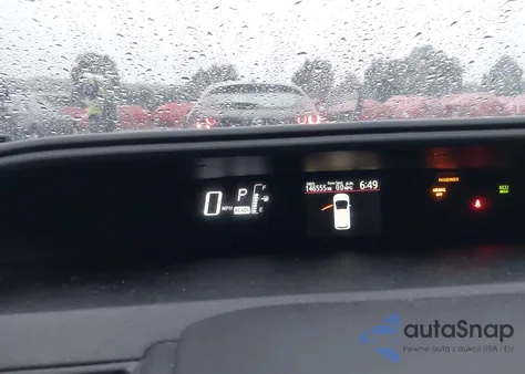 2015 Toyota Prius C Three from USA, damaged, VIN JTDKDTB33F1103695